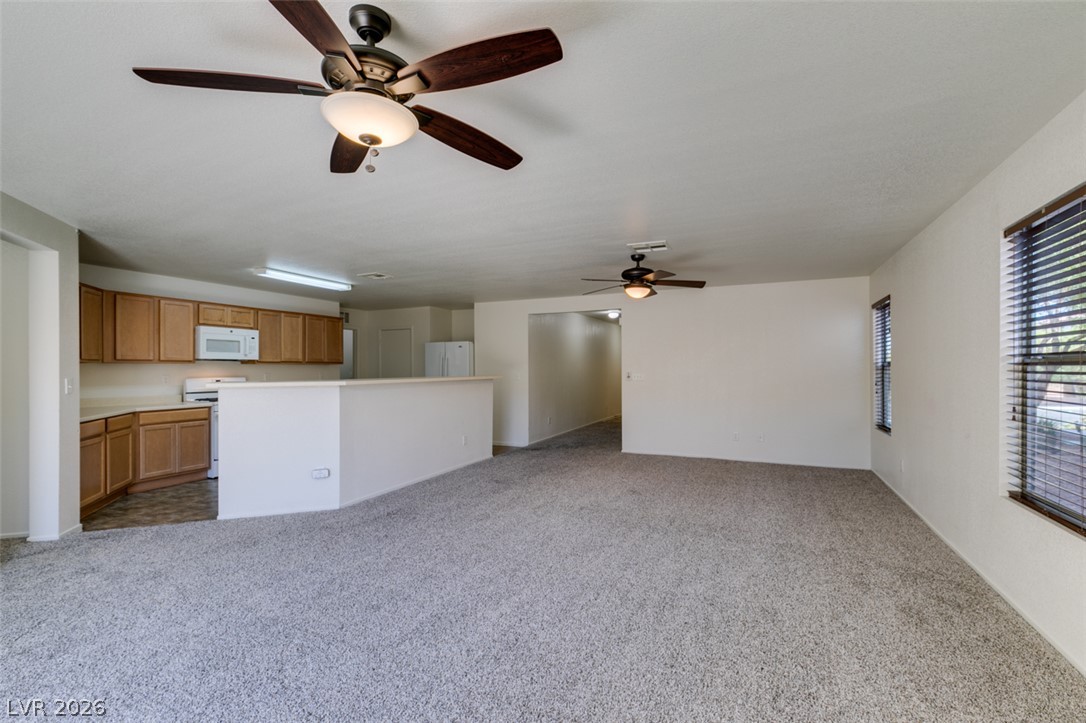 7533 Rivermeade Street Property Photo 11