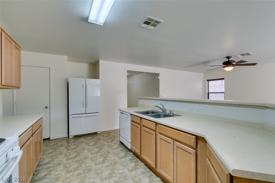 7533 Rivermeade Street Property Photo 21