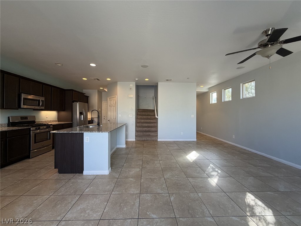2320 Sky Island Drive Property Photo 9
