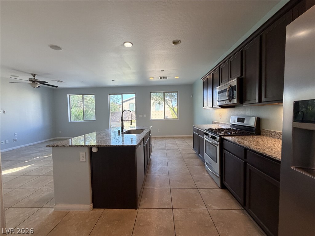 2320 Sky Island Drive Property Photo 17