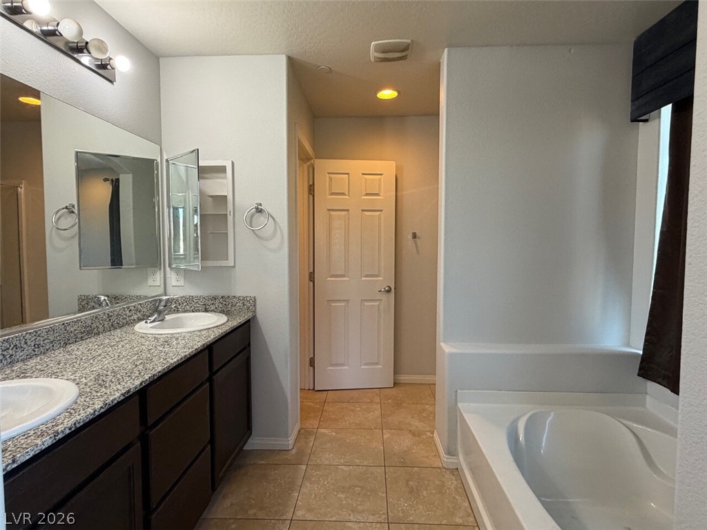 2320 Sky Island Drive Property Photo 26