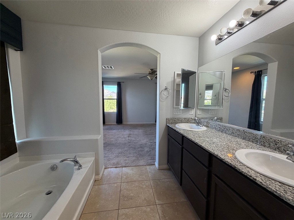2320 Sky Island Drive Property Photo 27