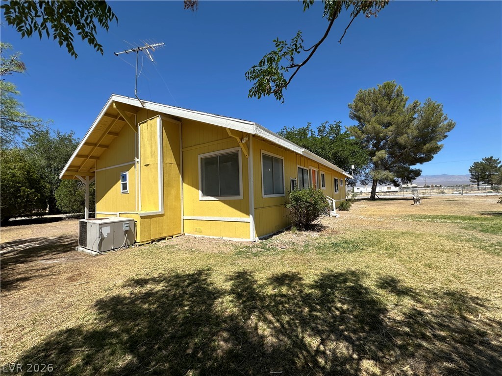 2590 North Murphy Street Property Photo 2
