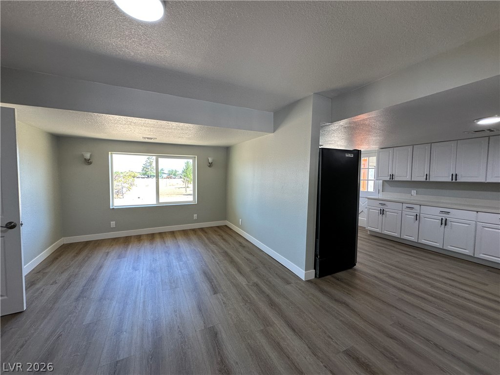 2590 North Murphy Street Property Photo 5