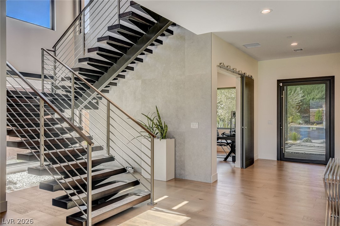 6 Drifting Shadow Way Property Photo 25