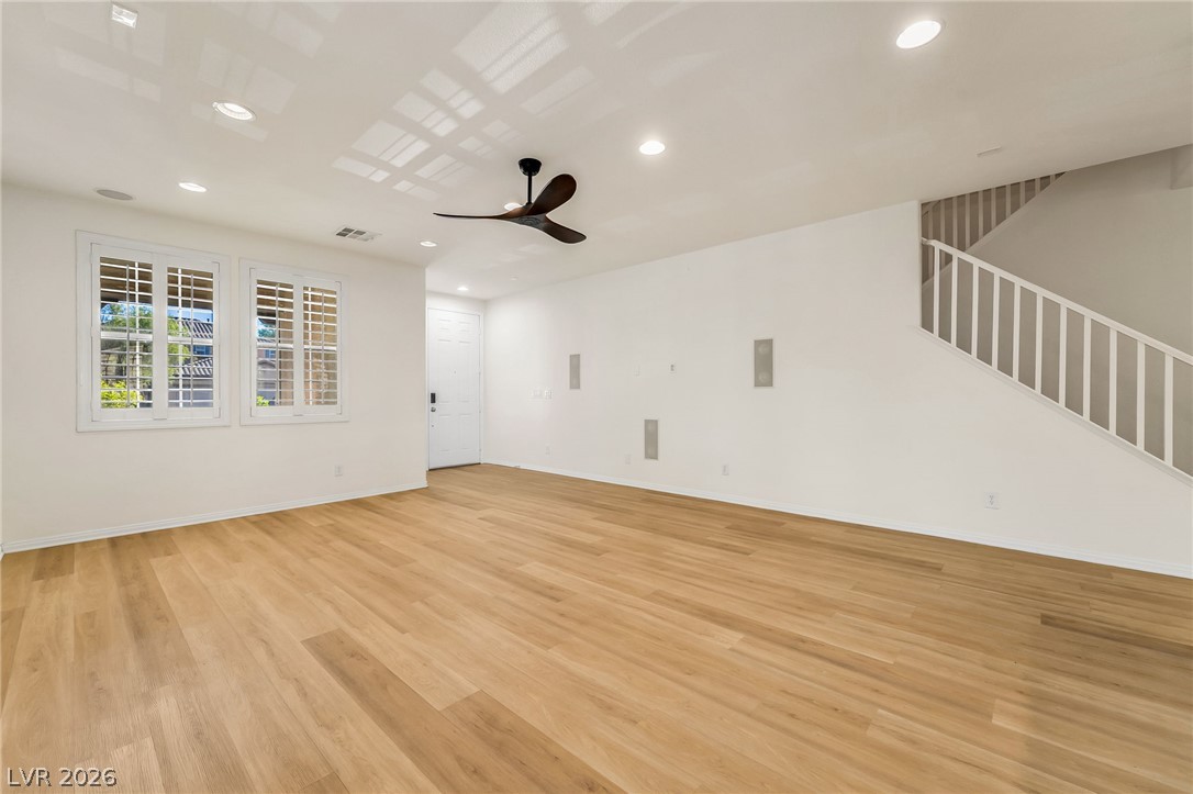 1153 Orphington Court Property Photo 4