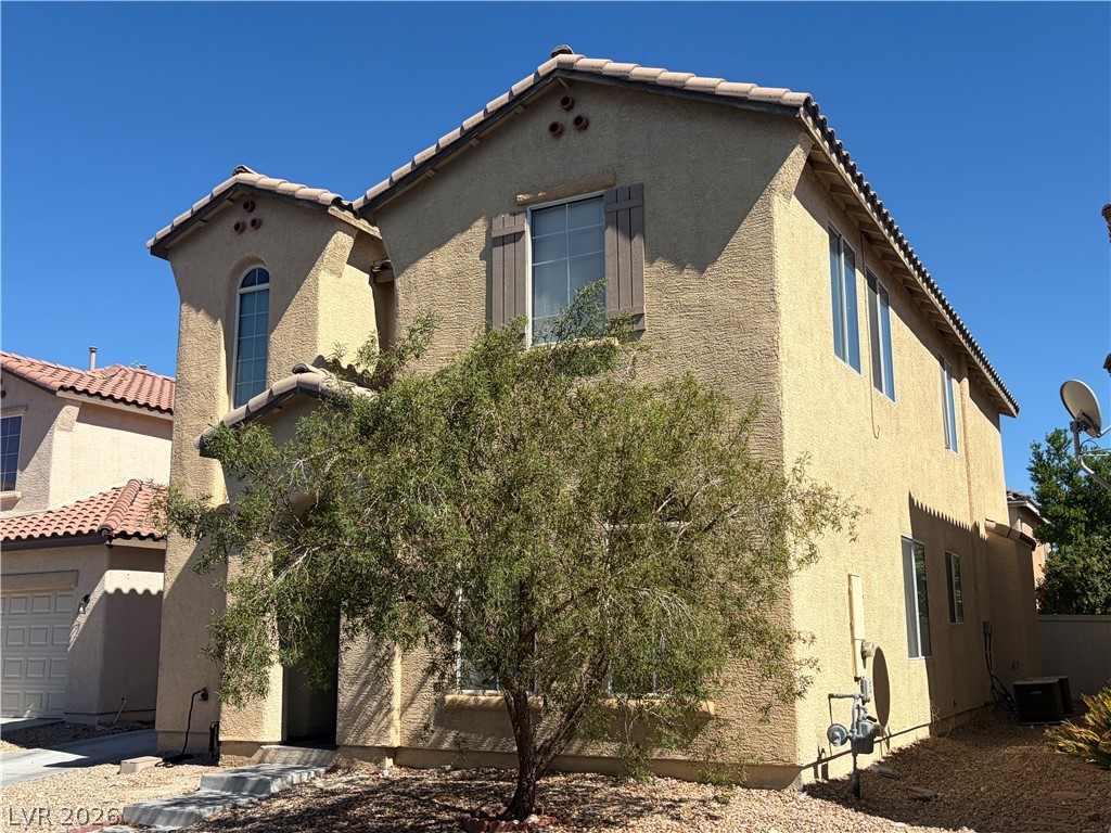 7796 Somerhill Point Way Property Photo 3