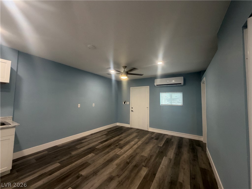 5709 Cabrillo Circle Property Photo 2