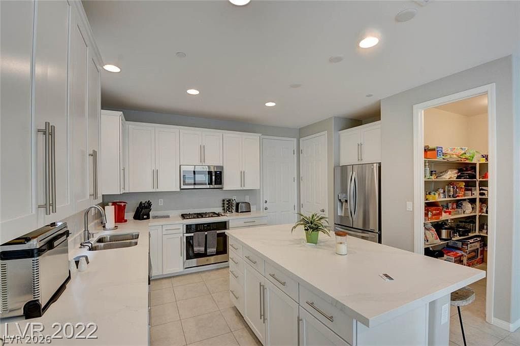 340 Andy Wheeler Drive Property Photo 14