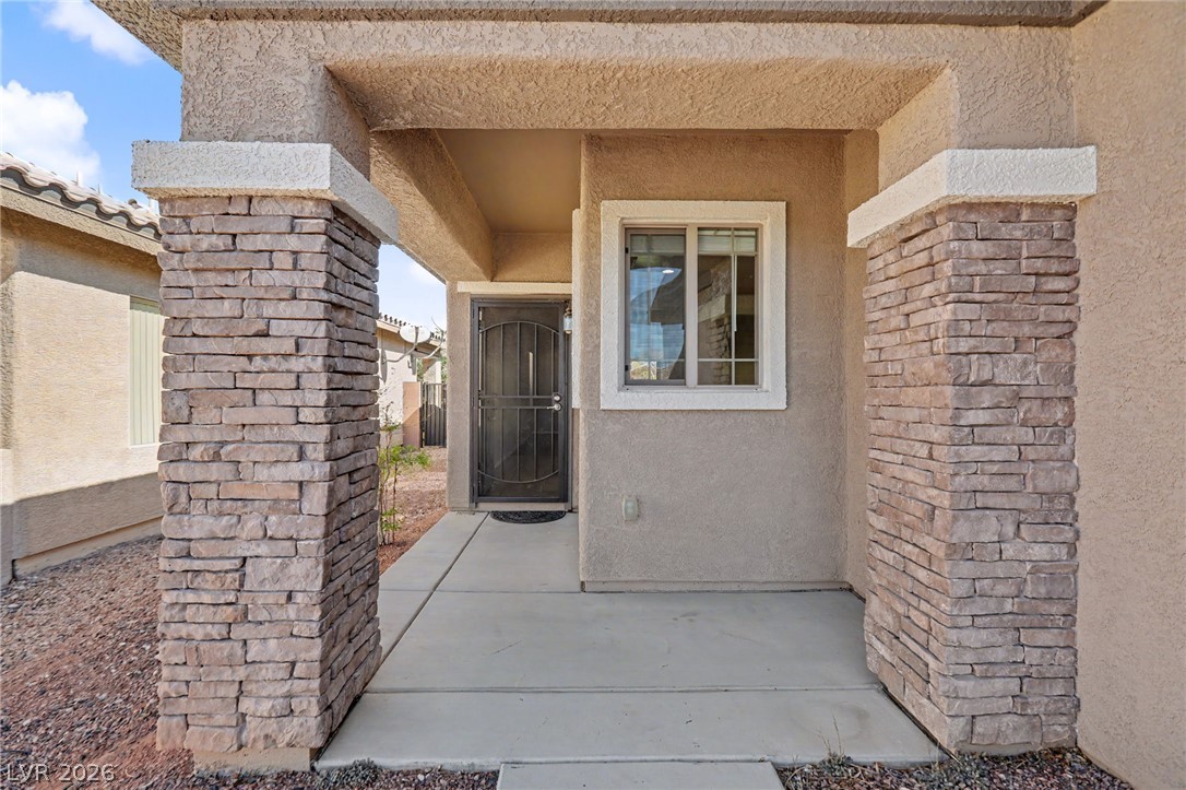5976 Wheat Penny Avenue Property Photo 4