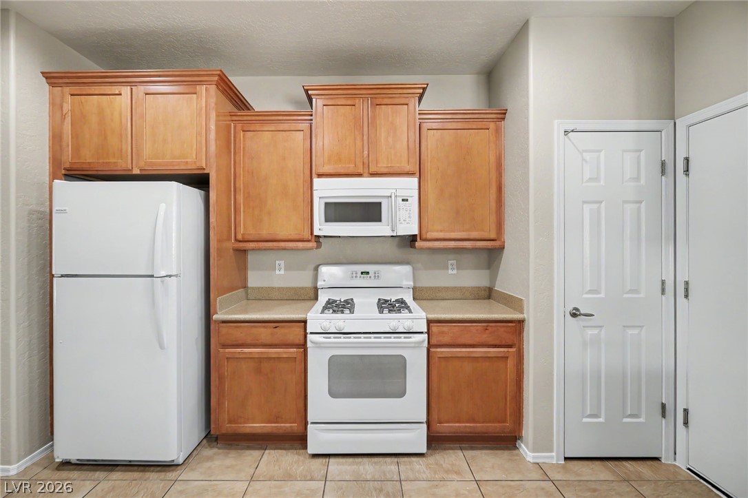 5976 Wheat Penny Avenue Property Photo 12