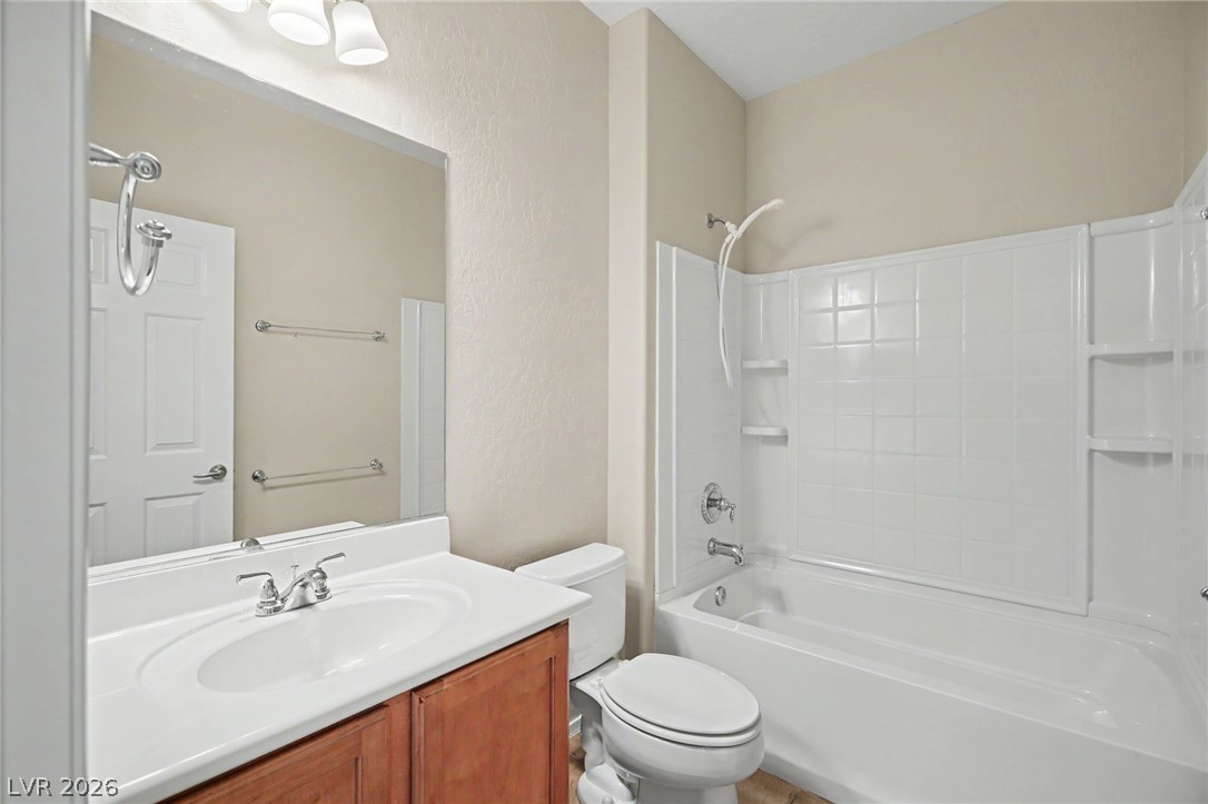 5976 Wheat Penny Avenue Property Photo 17