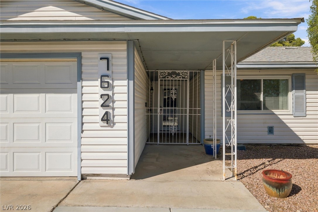 7624 Alina Avenue Property Photo 6