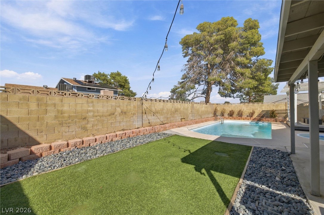 7624 Alina Avenue Property Photo 37