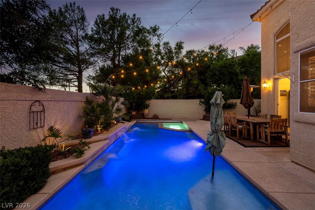 9529 Grand Canal Drive Property Photo 2