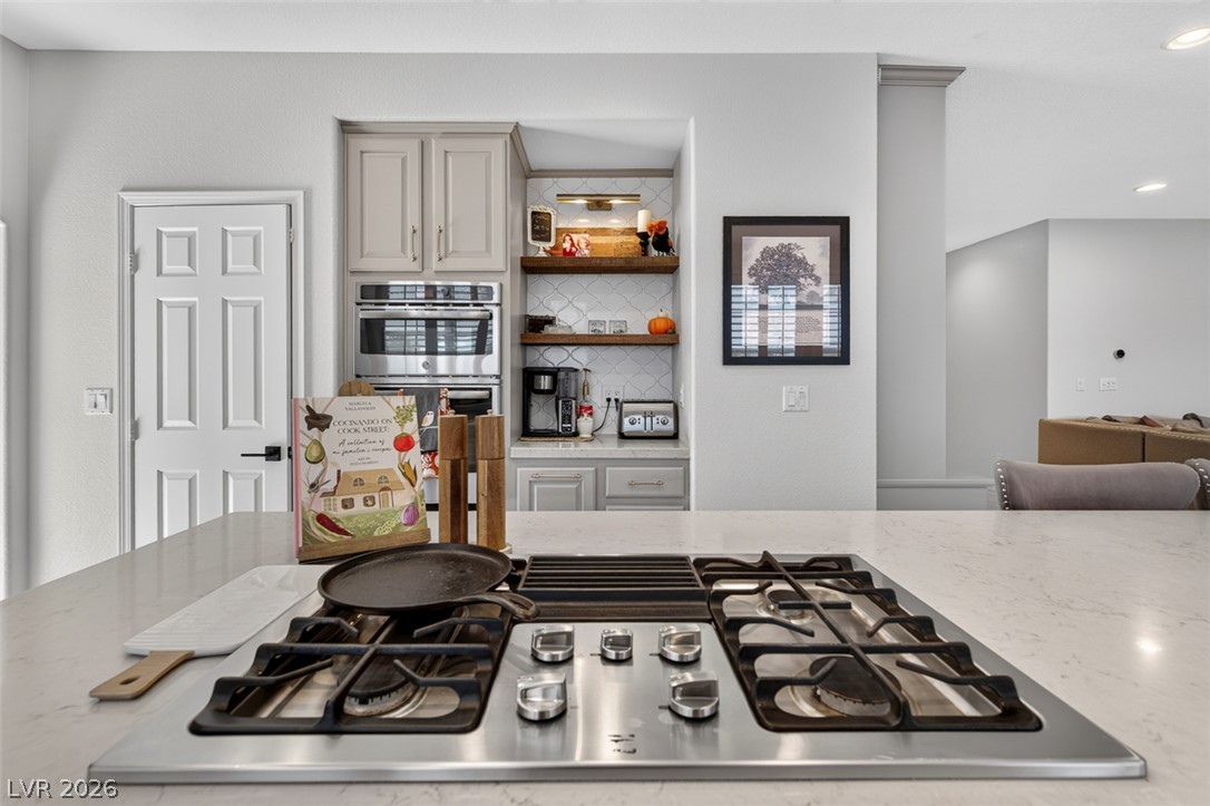 9529 Grand Canal Drive Property Photo 17