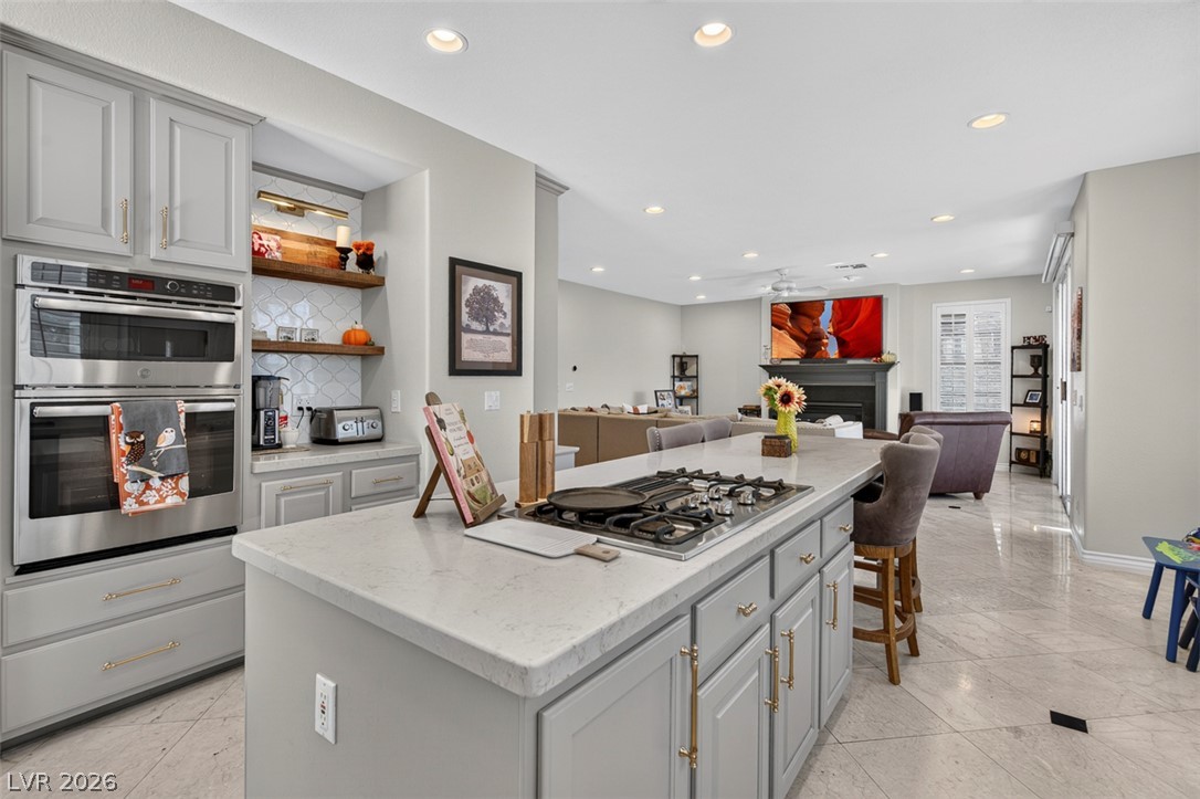 9529 Grand Canal Drive Property Photo 18