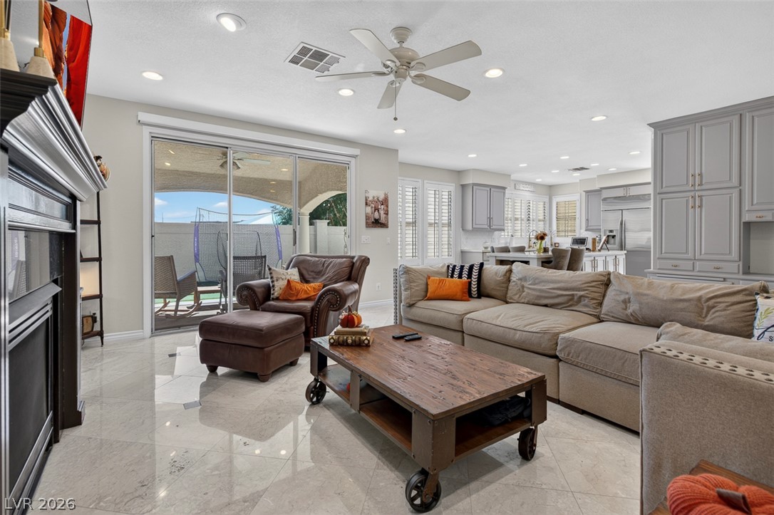 9529 Grand Canal Drive Property Photo 25