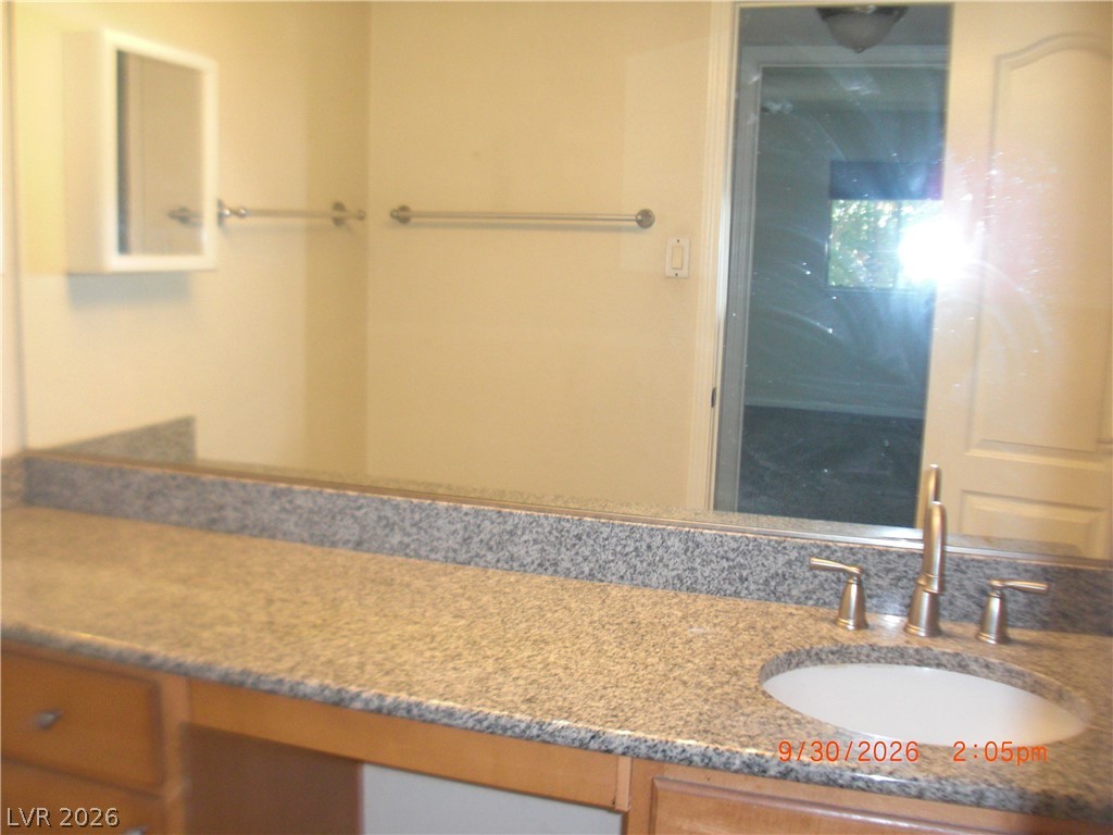 769 Oakmont Avenue 406 Property Photo 7