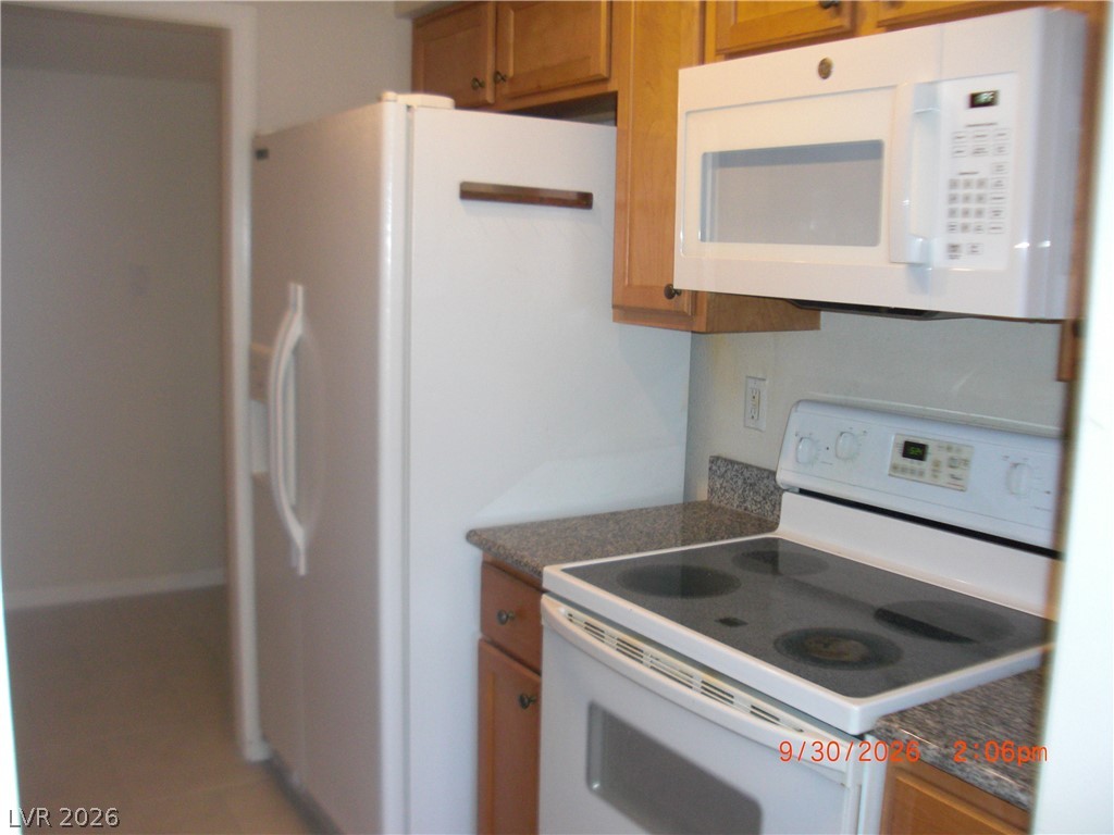 769 Oakmont Avenue 406 Property Photo 11