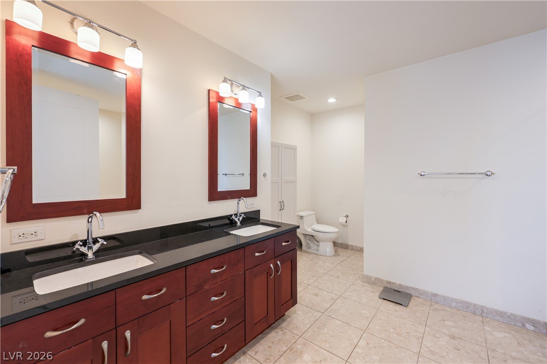 4525 East Dean Martin Drive 2911 Property Photo 16