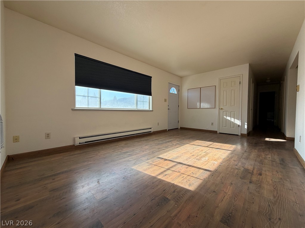 915 E. 16th Street Property Photo 3