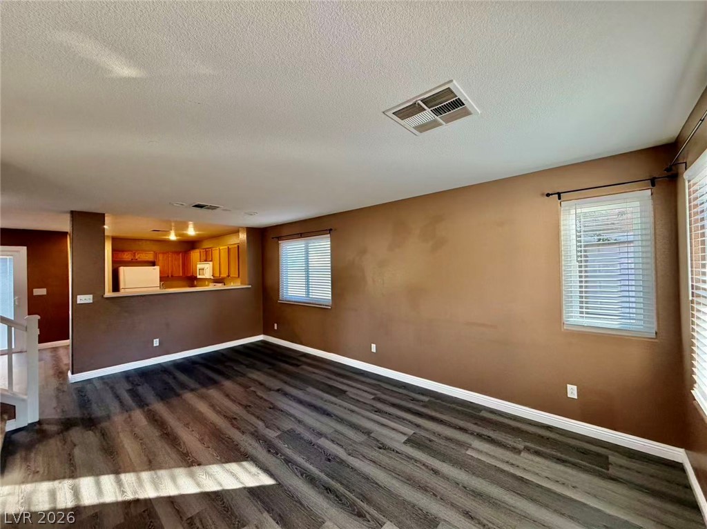 1943 Sundown Canyon Drive Property Photo 4