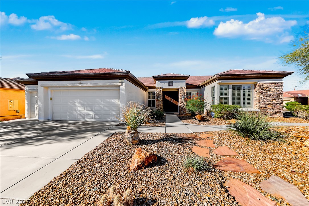 2556 Collinsville Drive Property Photo 1