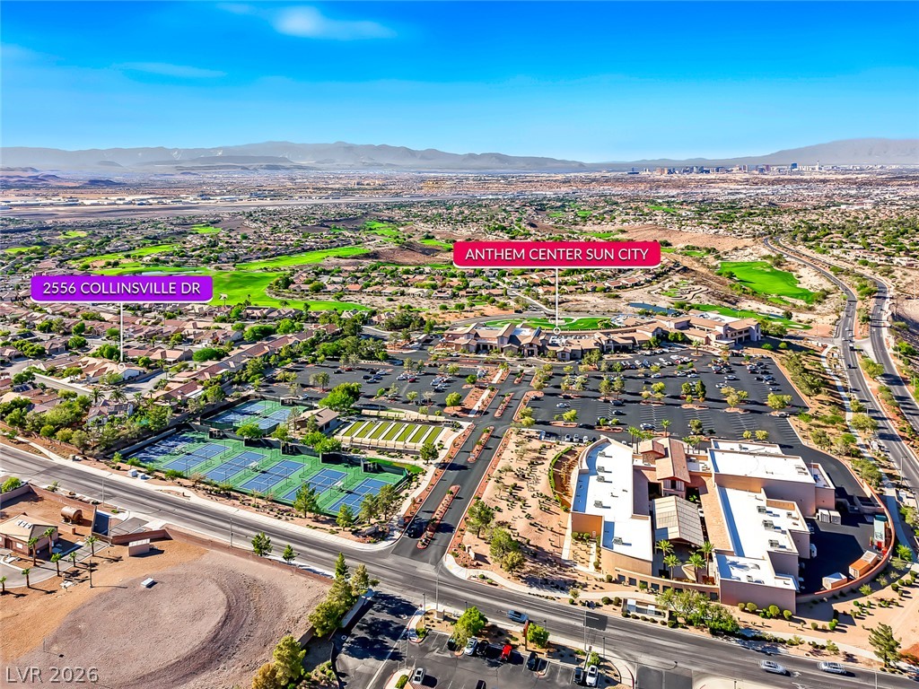 2556 Collinsville Drive Property Photo 4