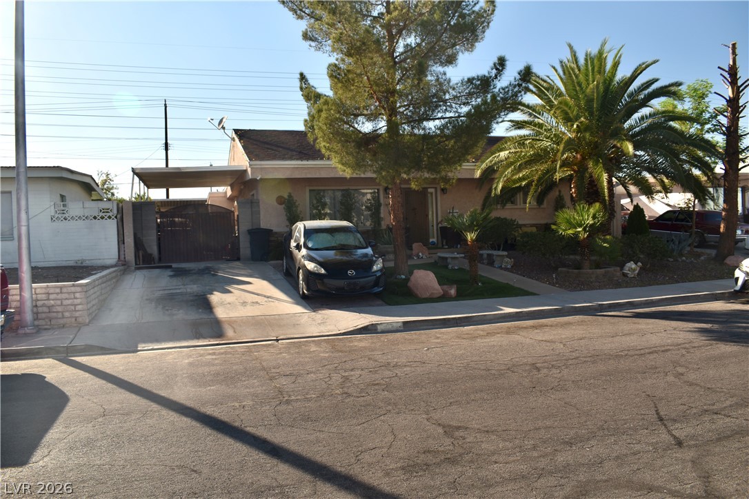 1109 Fay Boulevard Property Photo 1