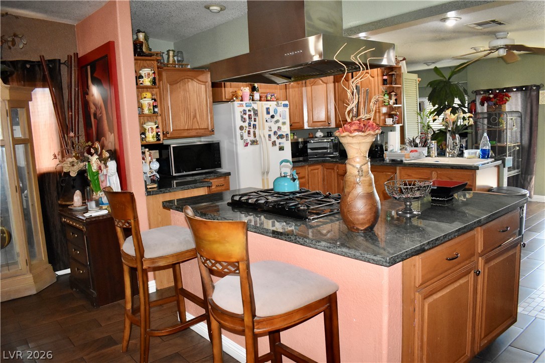 1109 Fay Boulevard Property Photo 6