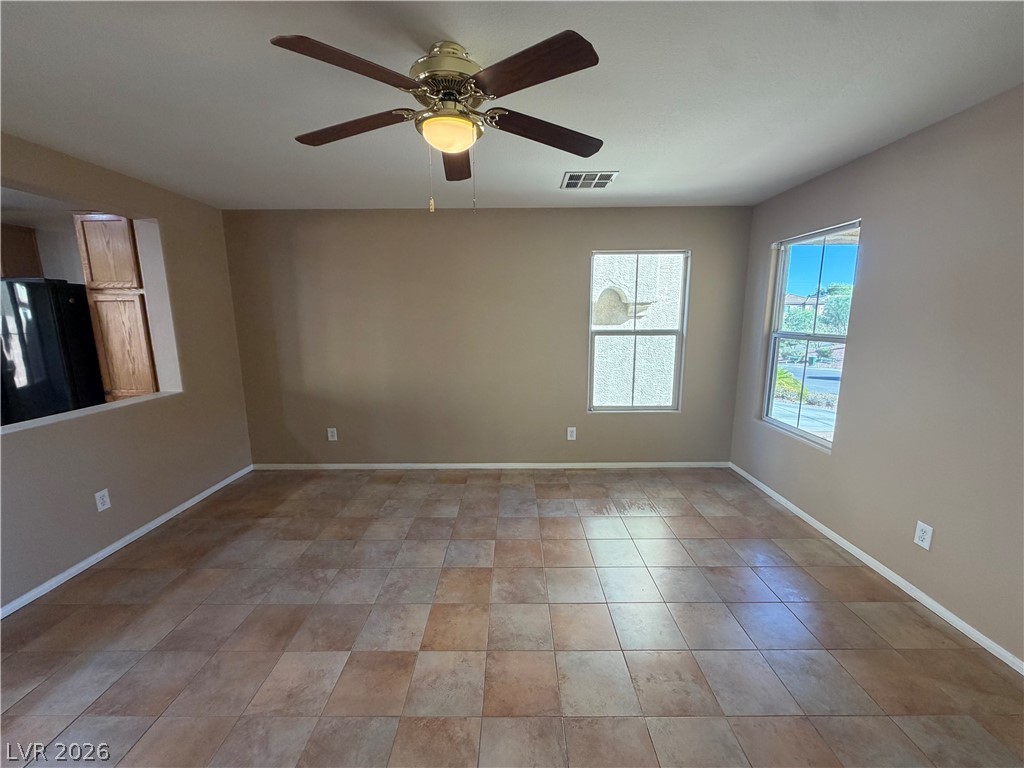 67 Desert Coyote Street Property Photo 8
