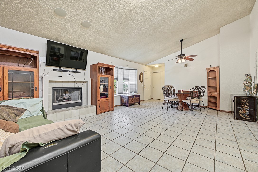 2509 Castlesands Way Property Photo 8
