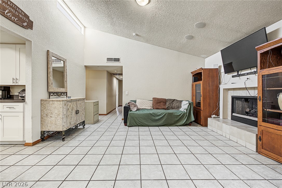 2509 Castlesands Way Property Photo 10