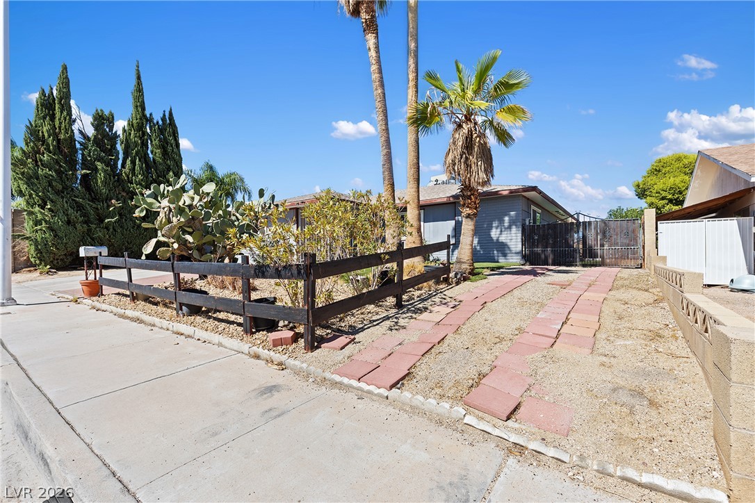 7224 William Anders Avenue Property Photo 6