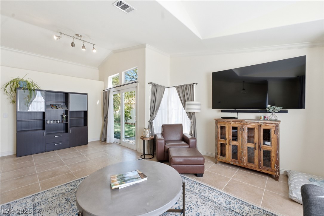 8212 Arch Bay Lane Property Photo 7