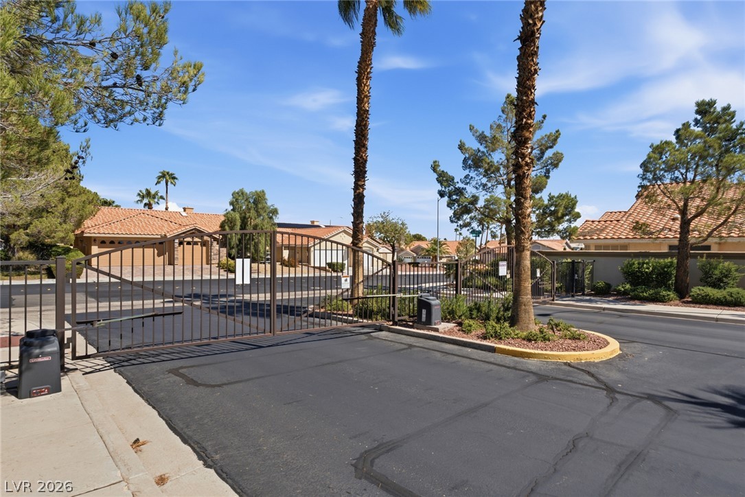 8212 Arch Bay Lane Property Photo 45
