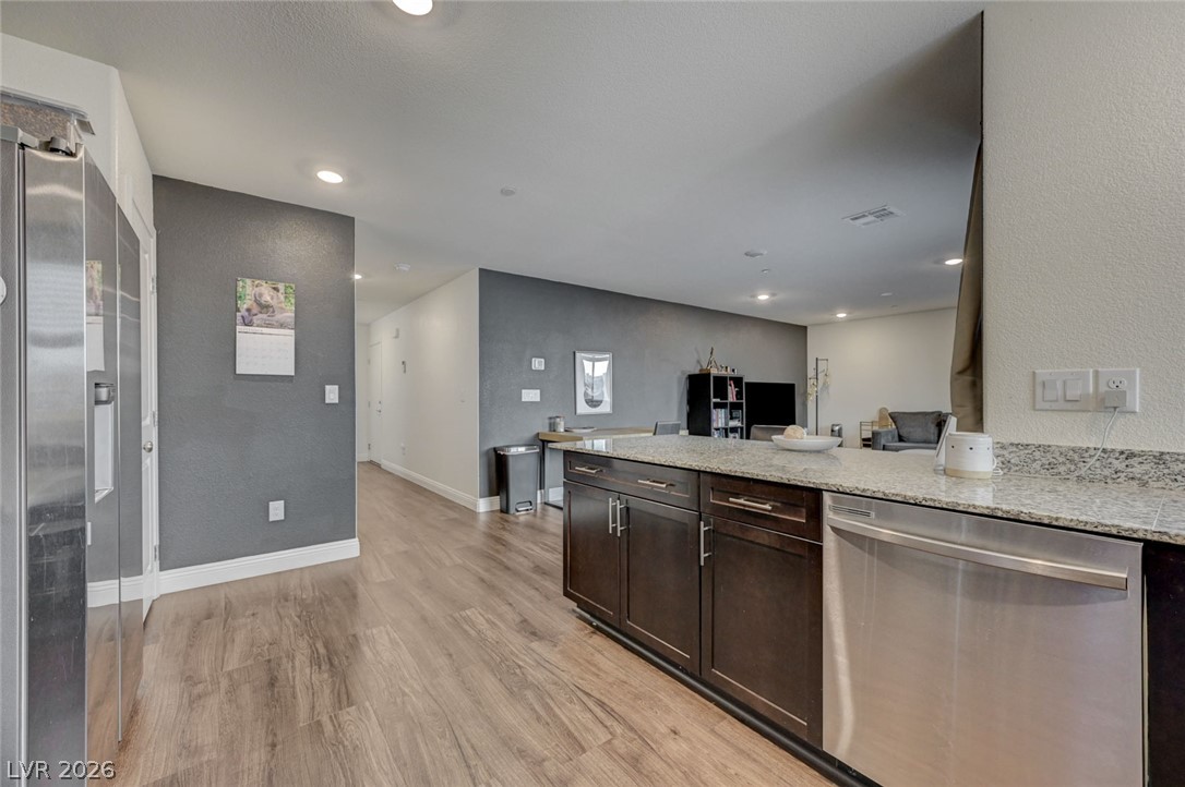 2890 Twilight Green Avenue Property Photo 8