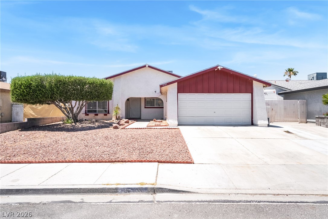 3983 Redwood Street Property Photo 1