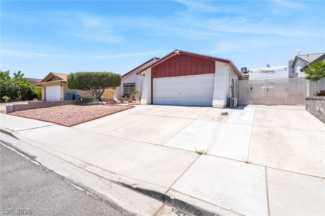 3983 Redwood Street Property Photo 3