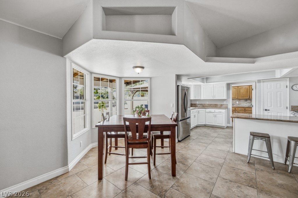 251 West Laval Drive Property Photo 17