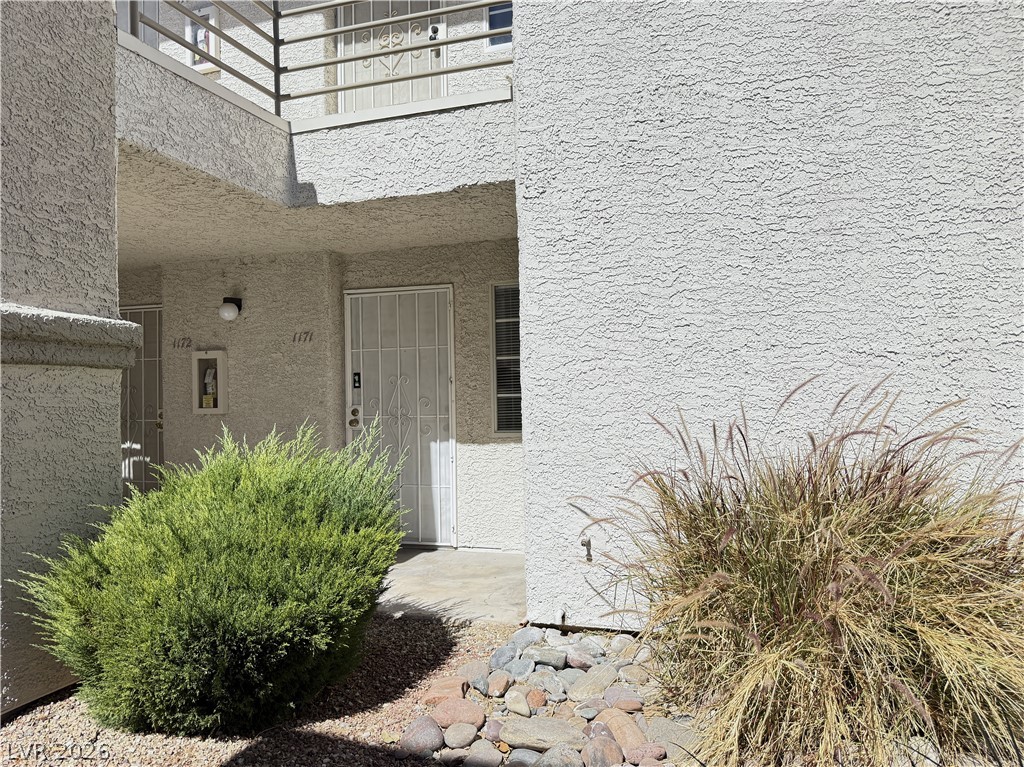 3150 Soft Breezes Drive 1171 Property Photo 1