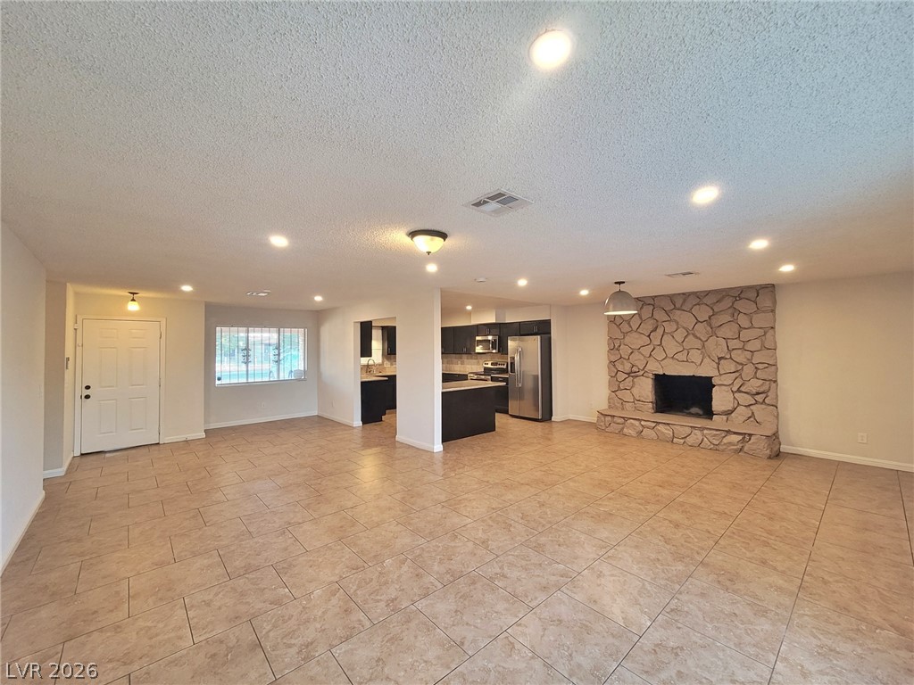 805 East Saint Louis Avenue Property Photo 3