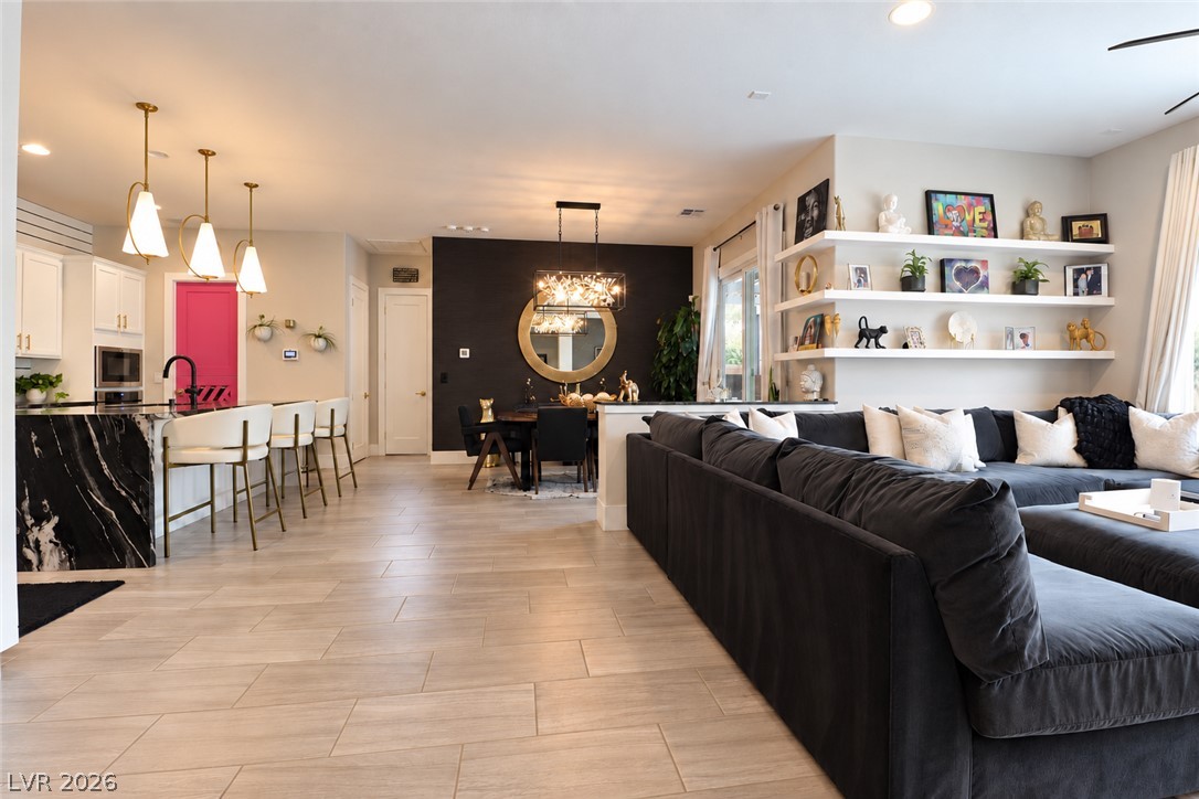 7083 Falabella Ridge Avenue Property Photo 13