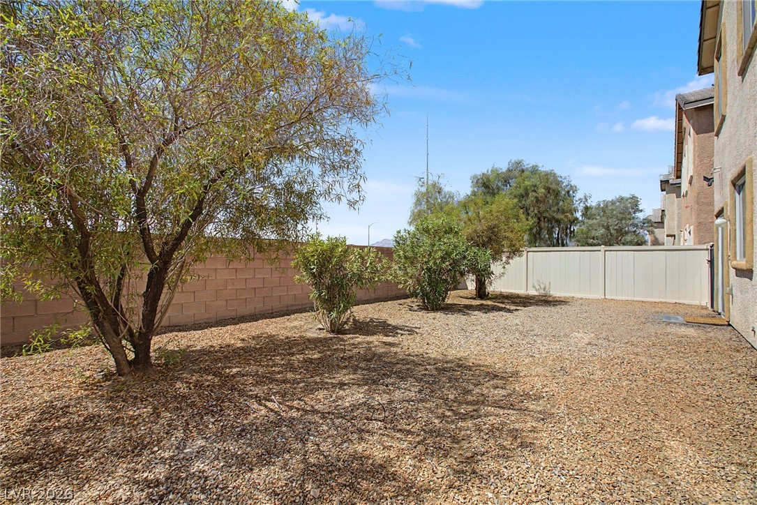 6025 Glenborough Street Property Photo 25