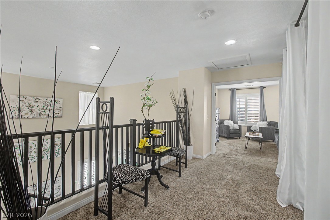 6025 Glenborough Street Property Photo 27