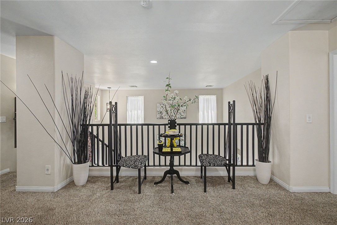 6025 Glenborough Street Property Photo 28