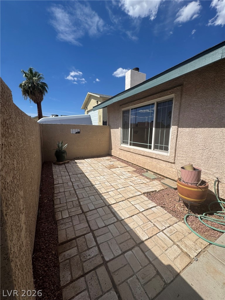 7066 Pinebrook Court Property Photo 6