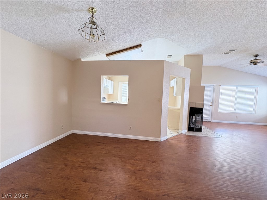 2737 Cathedral Lane Property Photo 3