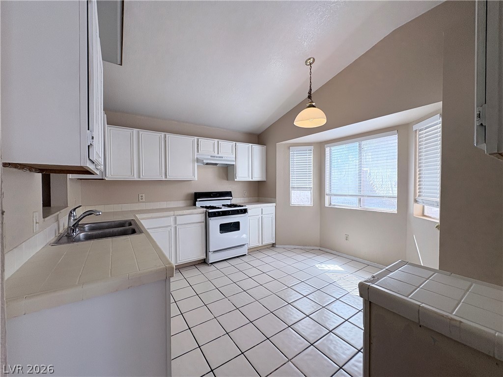 2737 Cathedral Lane Property Photo 11